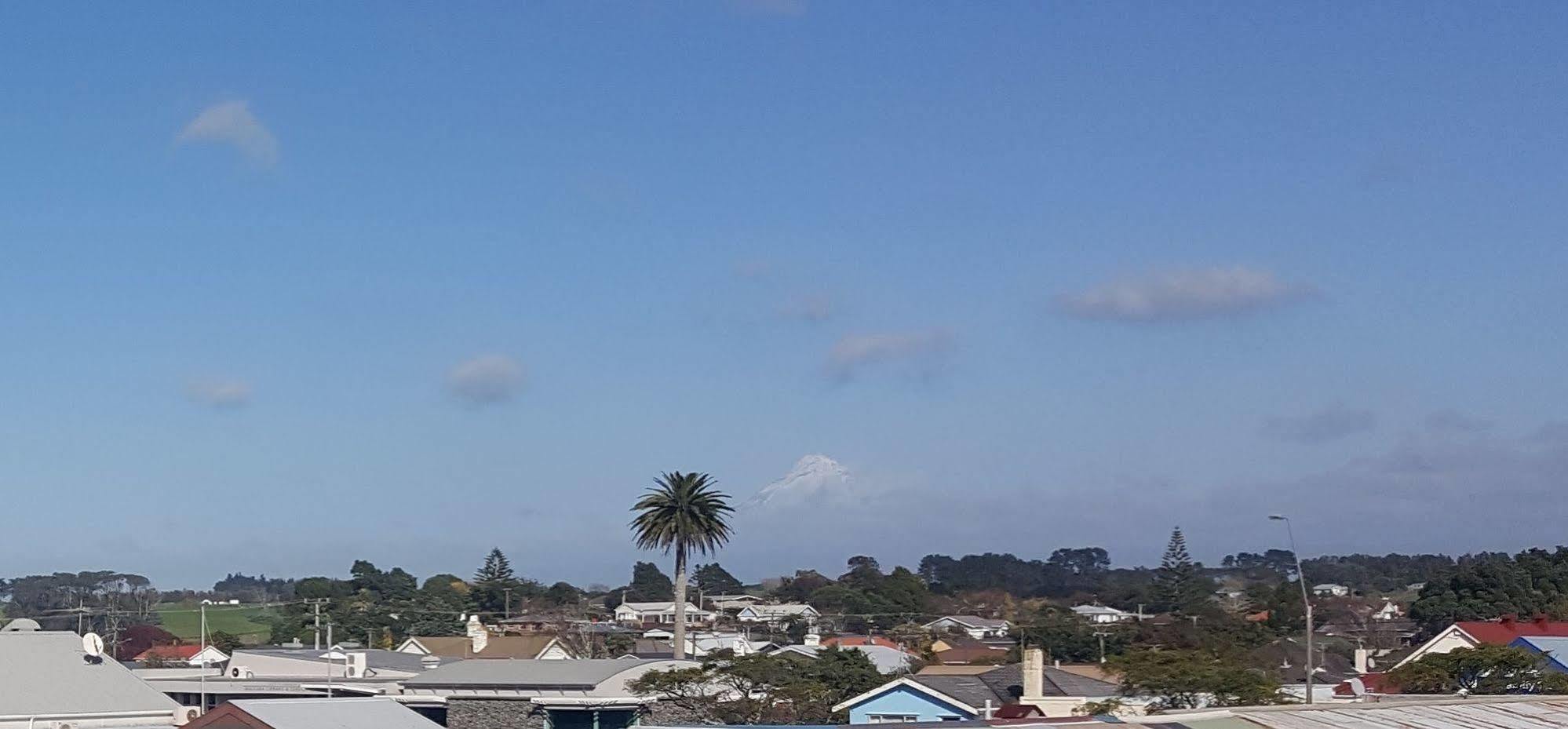 Masonic Hotel Waitara エクステリア 写真